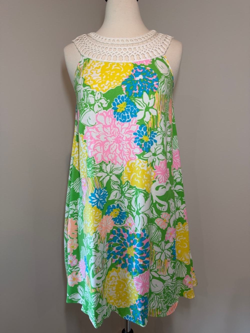 Lilly Pulitzer Jillie Swing Dress in Multi Hibiscus Stroll